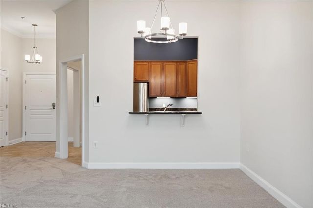 670 Town Center Dr Unit 406, Newport News, VA 23606