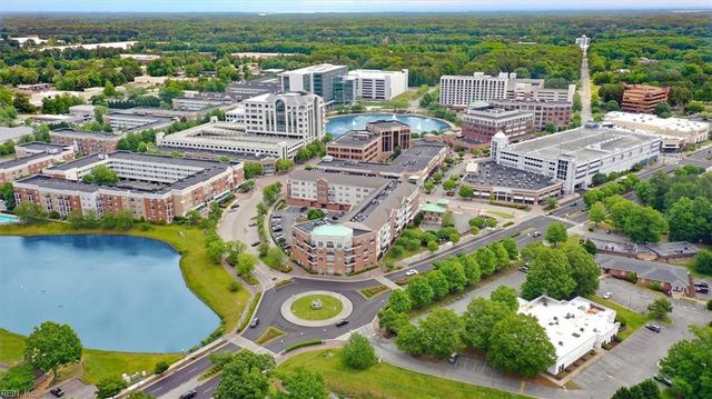 670 Town Center Dr Unit 406, Newport News, VA 23606