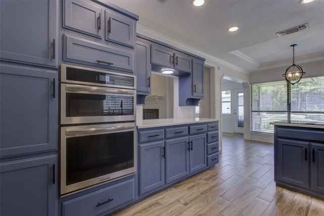 6921 Weatherwood Road, Fort Worth, TX 76133