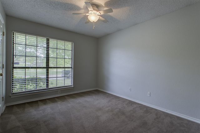 6921 Weatherwood Road, Fort Worth, TX 76133