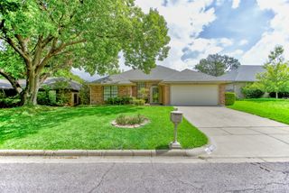 6921 Weatherwood Road, Fort Worth, TX 76133