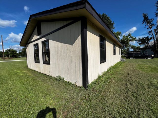 157 Clute Road, Leona, TX 75850