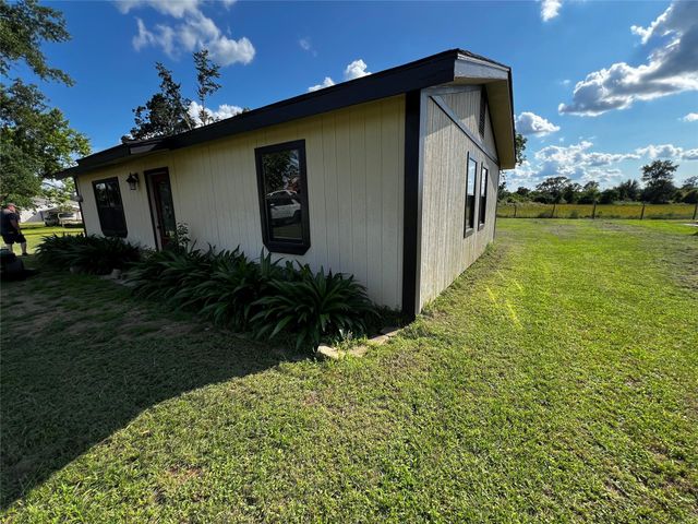 157 Clute Road, Leona, TX 75850