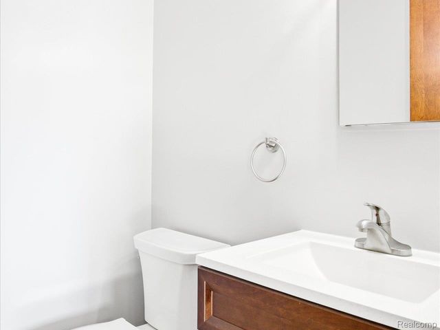 1900 River Road 3, Marysville, MI 48040