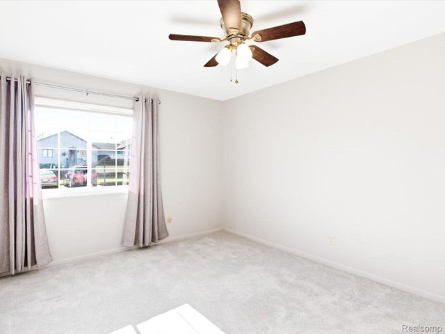 1900 River Road 3, Marysville, MI 48040