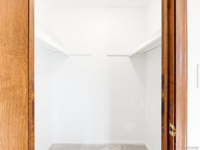 1900 River Road 3, Marysville, MI 48040