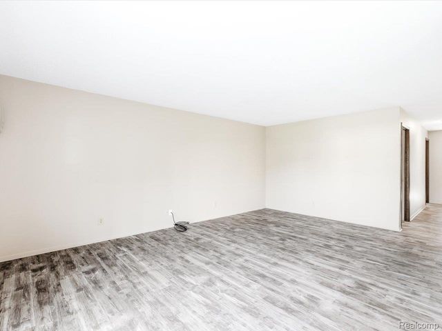 1900 River Road 3, Marysville, MI 48040