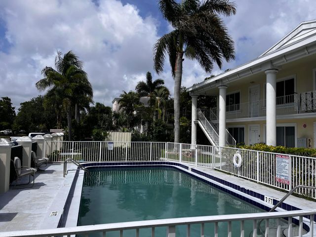 4529 NE 21st Avenue 3, Fort Lauderdale, FL 33308