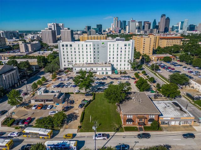 911 N Haskell Avenue, Dallas, TX 75204