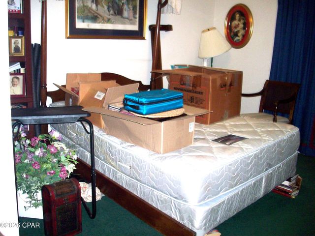 2549 Woods View Drive, Marianna, FL 32446