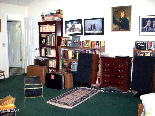 2549 Woods View Drive, Marianna, FL 32446