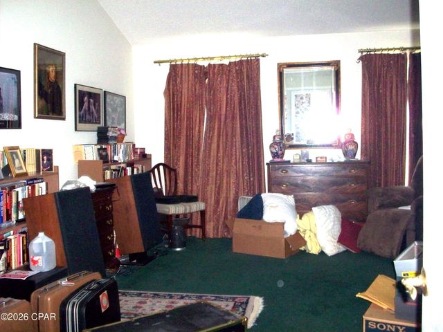 2549 Woods View Drive, Marianna, FL 32446