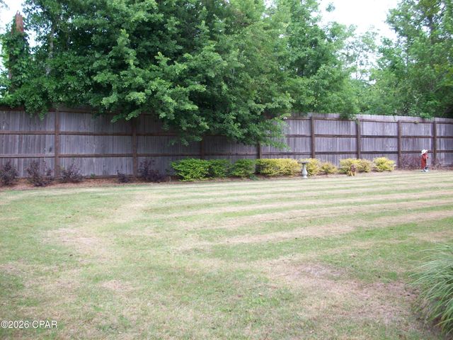 2549 Woods View Drive, Marianna, FL 32446