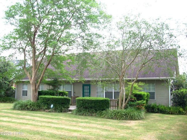 2549 Woods View Drive, Marianna, FL 32446