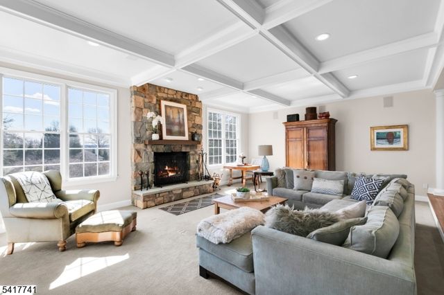 25 Carriage Way, Bernards Twp., NJ 07920