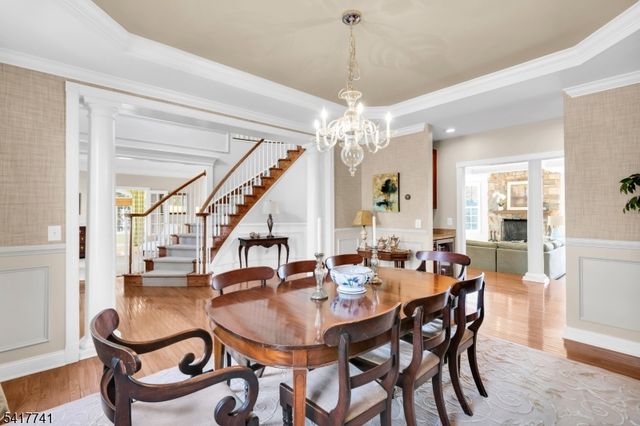 25 Carriage Way, Bernards Twp., NJ 07920