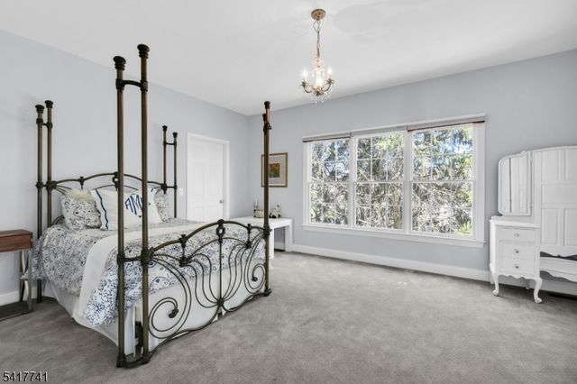 25 Carriage Way, Bernards Twp., NJ 07920