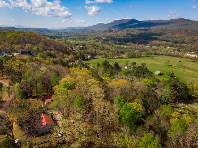 94 Daisy Lane, Flintstone, GA 30725