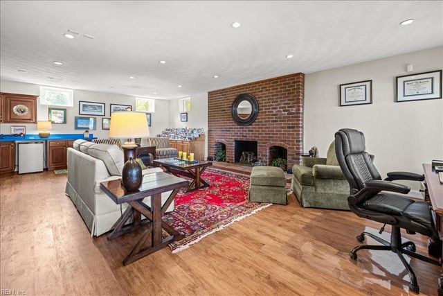 4007 Arrowhead Point CT, Virginia Beach, VA 23455