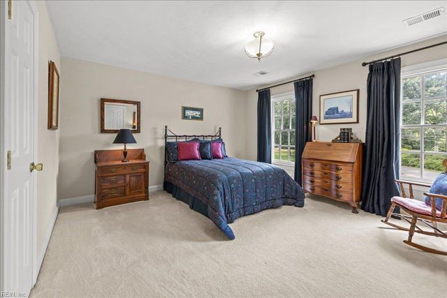 4007 Arrowhead Point CT, Virginia Beach, VA 23455