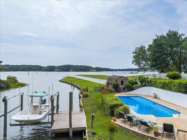 4007 Arrowhead Point CT, Virginia Beach, VA 23455