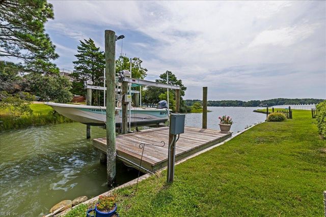4007 Arrowhead Point CT, Virginia Beach, VA 23455