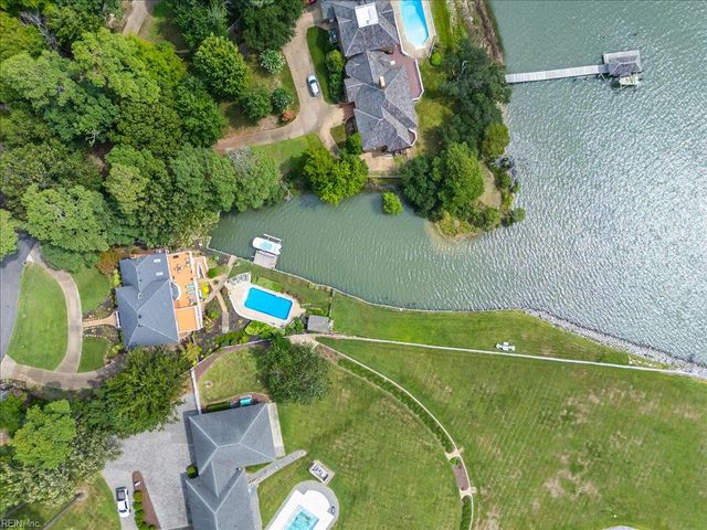 4007 Arrowhead Point CT, Virginia Beach, VA 23455