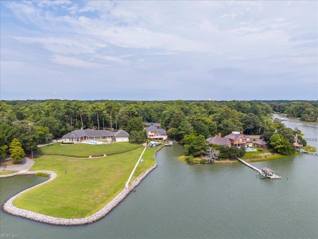 4007 Arrowhead Point CT, Virginia Beach, VA 23455