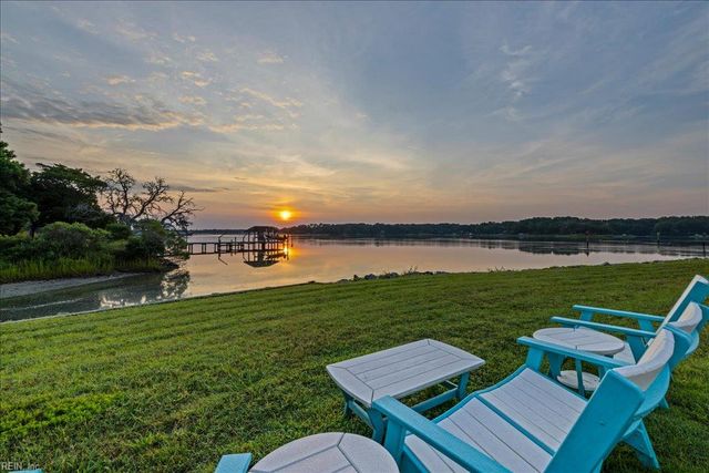 4007 Arrowhead Point CT, Virginia Beach, VA 23455