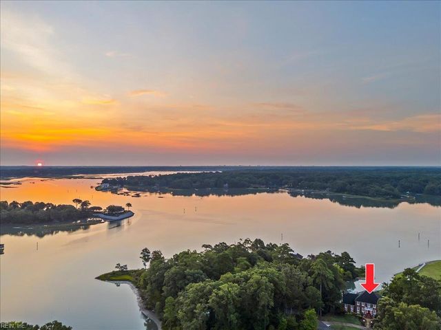 4007 Arrowhead Point CT, Virginia Beach, VA 23455