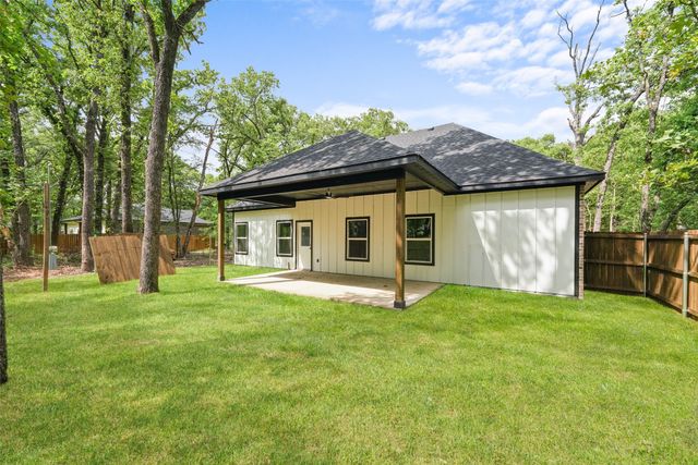 216 E Beachwood Loop, Trinidad, TX 75163