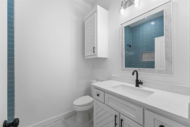 216 E Beachwood Loop, Trinidad, TX 75163