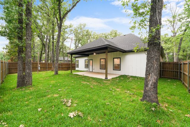 216 E Beachwood Loop, Trinidad, TX 75163