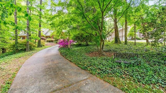 5511 Wallace Drive, Greensboro, NC 27407