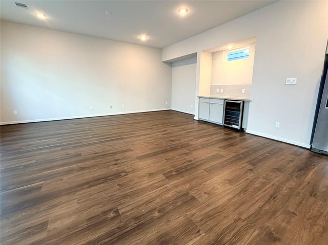 5815 Fairdale Lane B, Houston, TX 77057