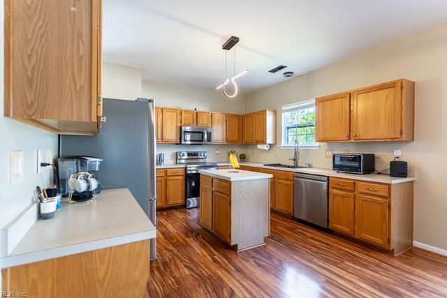 3503 Fontwell CT, Suffolk, VA 23435