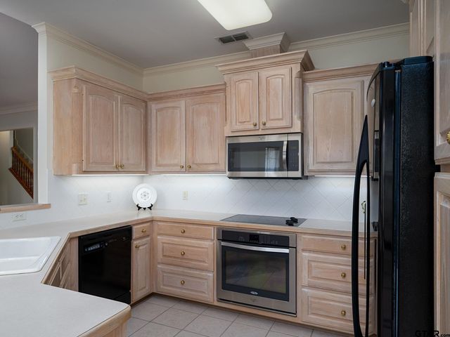 5722 Gloucester Dr., Tyler, TX 75707