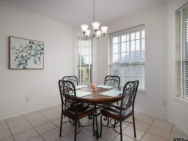 5722 Gloucester Dr., Tyler, TX 75707