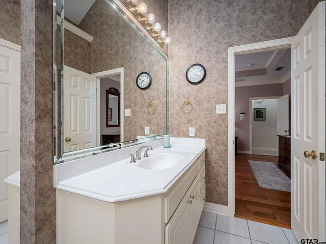 5722 Gloucester Dr., Tyler, TX 75707