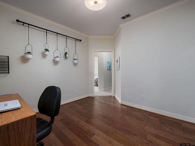 5722 Gloucester Dr., Tyler, TX 75707
