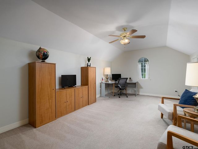 5722 Gloucester Dr., Tyler, TX 75707