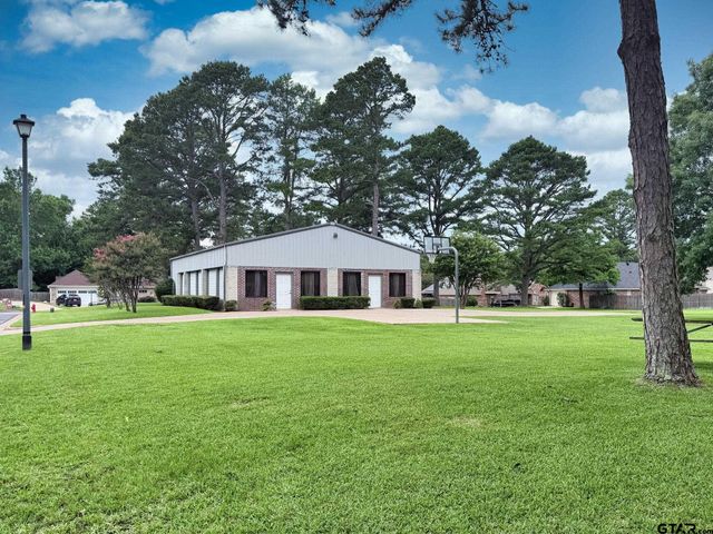 5722 Gloucester Dr., Tyler, TX 75707