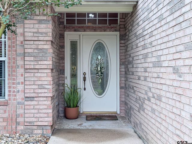 5722 Gloucester Dr., Tyler, TX 75707