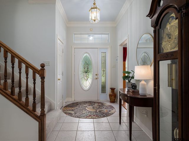 5722 Gloucester Dr., Tyler, TX 75707