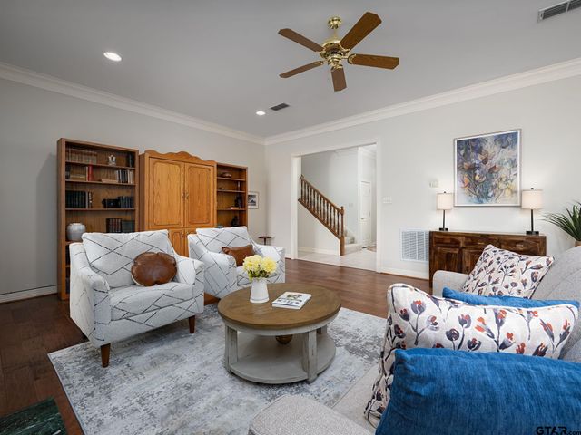 5722 Gloucester Dr., Tyler, TX 75707