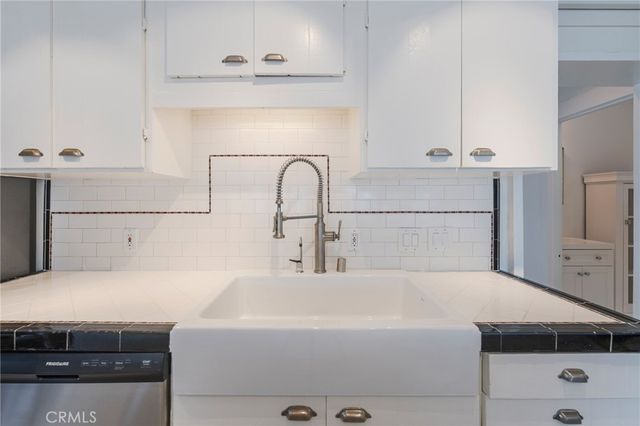 410 Carroll Canal, Venice, CA 90291