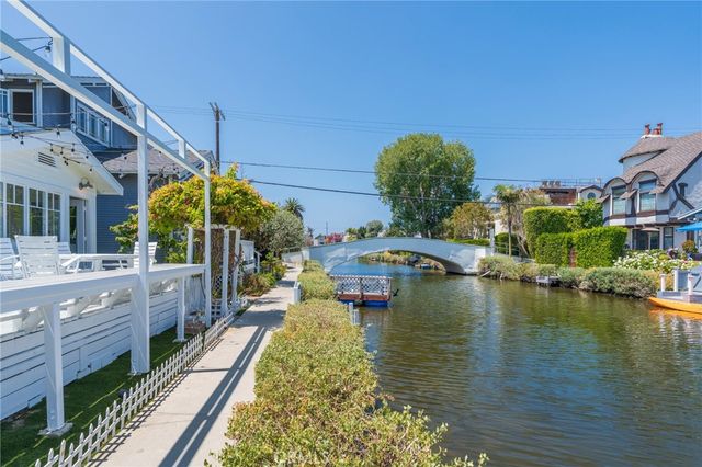 410 Carroll Canal, Venice, CA 90291