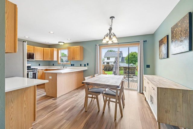 6605 Carlton DRIVE, Madison, WI 53718