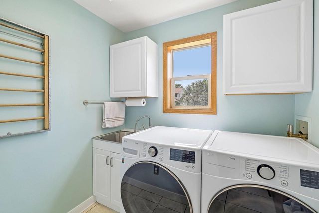 6605 Carlton DRIVE, Madison, WI 53718