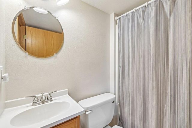 6605 Carlton DRIVE, Madison, WI 53718